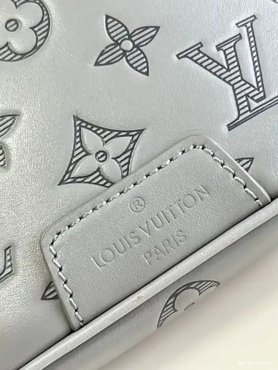 Aaa replica bags DISCOVERY LOUIS BUMBAG VUITTON 0629